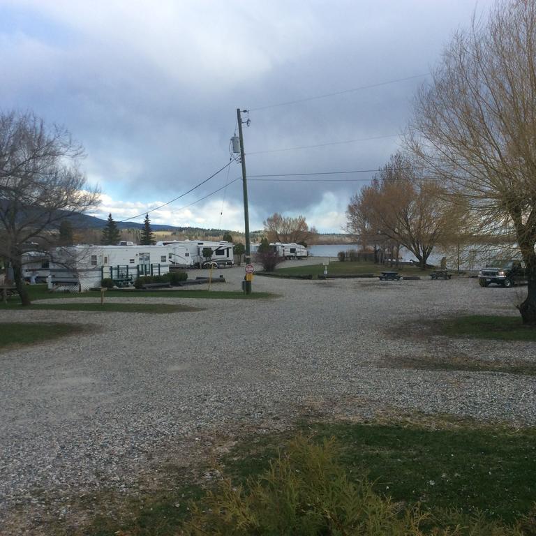 Robert'S Roost Rv Park Resort Quesnel Ngoại thất bức ảnh